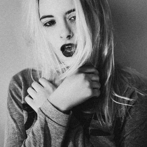 black-and-white-gbbde2587a_1920