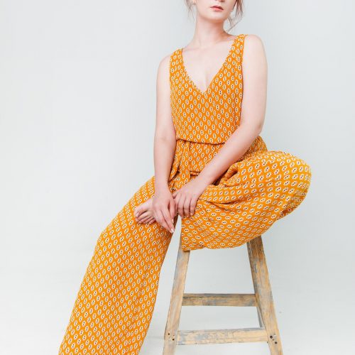 young-woman-g6303c5b34_1920